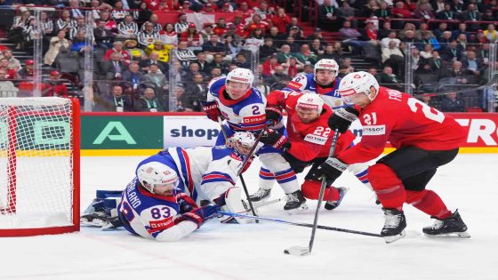 Thompson scores golden goal for U.S.