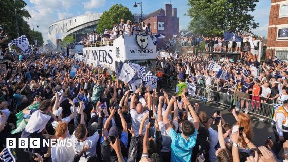 Tottenham Hotspur parade: Rapturous cheers and chants as Spurs players pass home ground on victory parade