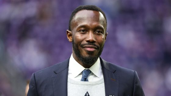 Vikings extend contract of G.M. Kwesi Adofo-Mensah