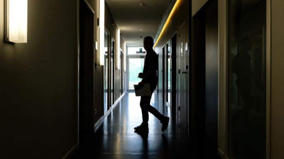 Gewelddadige minderjarige noodgedwongen vrijgelaten vanwege plaatsgebrek