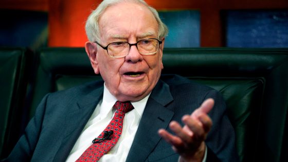 Warren Buffett to step down from Berkshire Hathaway after six decades - Financial Times