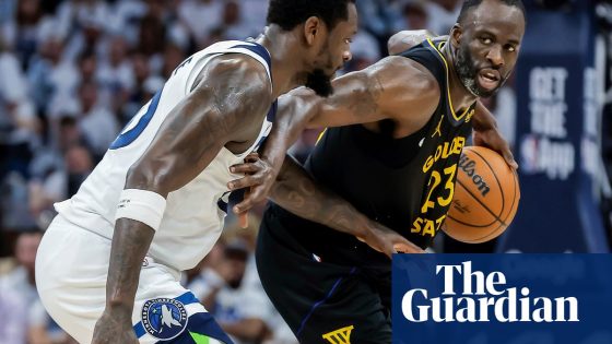 NBA playoffs: Warriors tame Wolves in Game 1 but lose Stephen Curry to injury | NBA