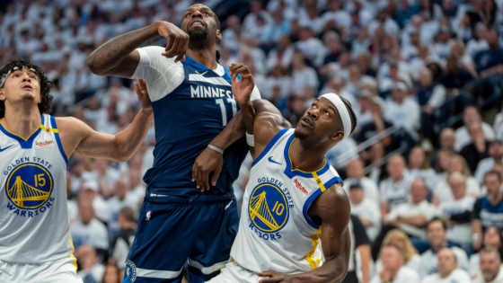 Warriors vs. Timberwolves score, NBA playoff updates: Wolves win Game 2, tie series 1-1 with Stephen Curry out