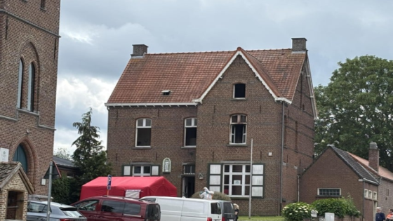 16-jarige jongen bekent moord op zijn moeder en halfzusje (6) in Haasrode na vijf uur durend verhoor (Leuven)