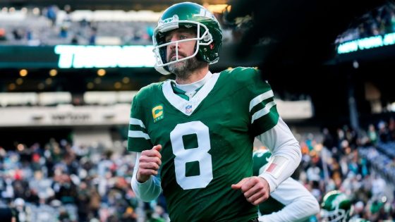 Aaron Rodgers plans to sign with Steelers, sources say