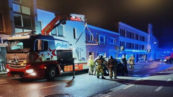 Bestuurder die kwaad is omdat zijn auto werd getakeld, belaagt takeldienst en politie door video’s van hen te verspreiden (Gent)