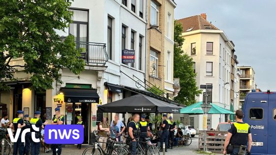 Antwerpse politie verzegelt 2 cafés op Sint-Jansplein