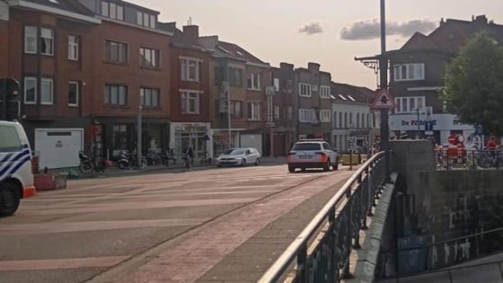 Minstens één gewonde na vechtpartij in Brugse Poort, politie start zoekactie naar verdachten (Gent)