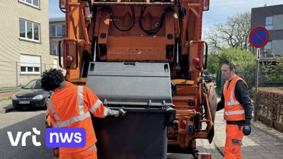 Automobilist slaat vuilnisophaler blauw oog in Berchem tijdens Week van het Afvalteam
