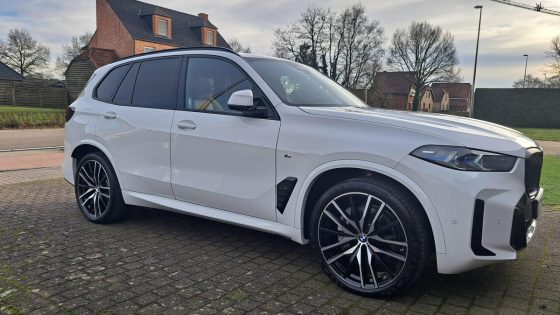 BMW gestolen van oprit in Pelt: “Dieven drongen eerst huis binnen voor sleutel”