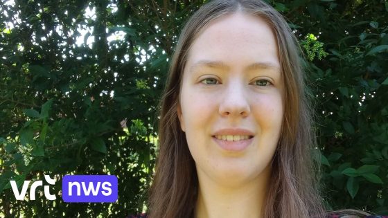 "We hebben meer aan ons hoofd dan enkel studeren": Nieke Maes (22) combineert studies met mantelzorg voor haar moeder