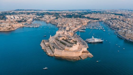 Belgisch koppel op vakantie in Malta mag van rechter niet samen naar huis vliegen