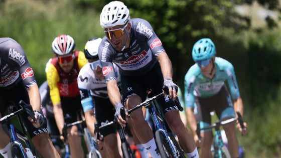 Belgen in de Giro: Opvallende doorbraak op 30-jarige leeftijd, sprinter blijft op honger zitten
