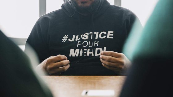 Familieleden van overleden Mehdi Bouda (17) moeten elk 1.880 euro betalen aan agenten die de tiener aanreden: “Wie doodt, die is beschermd”