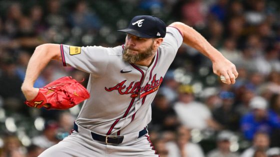 Braves Place Chris Sale On 15-Day IL With Ribcage Fracture