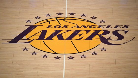 Buss family agrees to sell Lakers to Mark Walter at $10B valuation