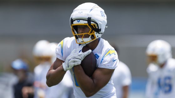 Chargers see similarities between rookie TE Oronde Gadsden II and Darren Waller