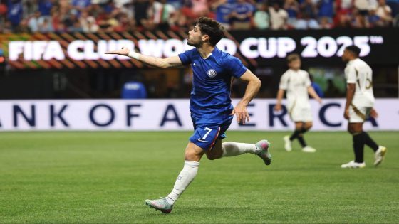 Chelsea 2 LAFC 0: Neto’s chop, Jackson v Delap part one and a topless Giroud halts the show