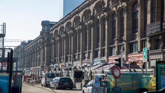 Close zet deur op een kier voor heropening Zuidpaleis