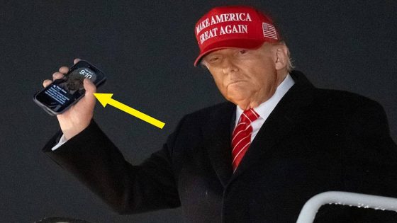 Donald Trump's Phone Lock Screen Is Once Again Going Viral Because It's Exactly What Everyone Expected It To Be