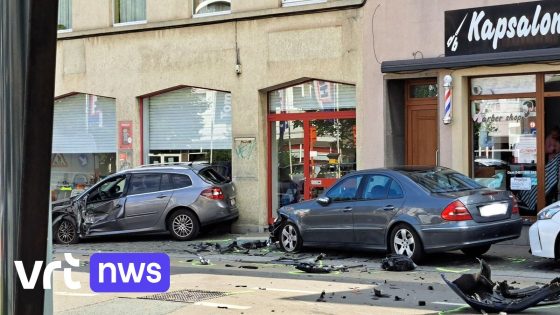 Bestuurder onder invloed van drugs botst tegen 5 wagens in Gent: 3 gewonden, veel schade