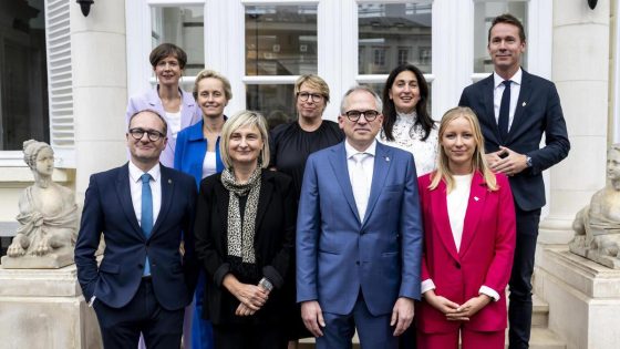 Vlaamse ministers krijgen elke maand ‘woontoelage’ van ruim 1.000 euro, bovenop hun wedde van 20.000 euro bruto