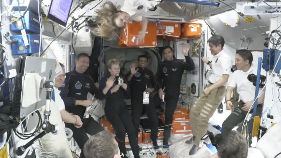 In Historic ISS Moment, a Unique Toast - Newser