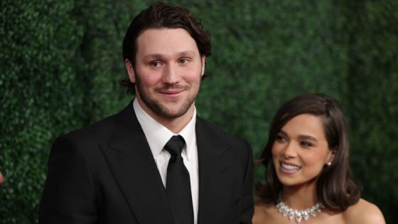 Bills QB Josh Allen weds Hailee Steinfeld