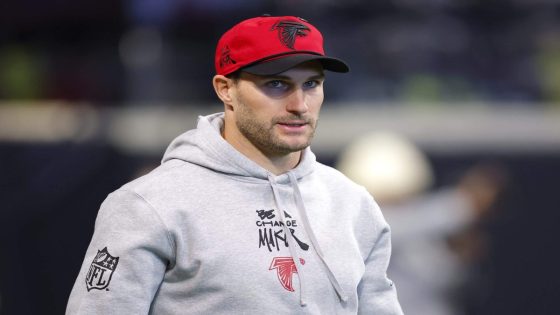 Kirk Cousins reports to Falcons minicamp with future in limbo