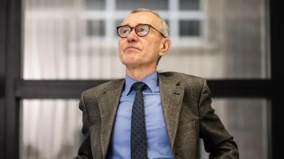 Les Engagés vraagt Frank Vandenbroucke om zijn plannen te herzien 