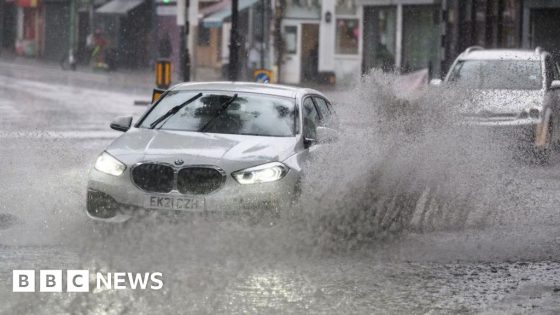 Londoners should prepare for heavy rain, mayor says