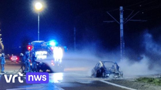 Dure elektrische Porsche brandt volledig uit in Wenduine