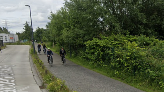 Mama van twee kinderen van fiets gesleurd en betast door vijf jongeren: parket start onderzoek