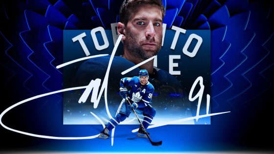 Maple Leafs Re-sign Forward John Tavares 