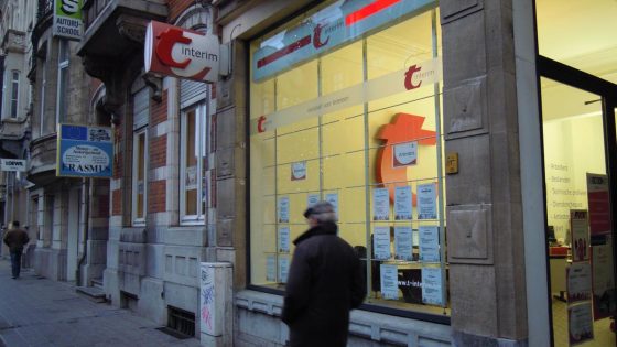 In kaart: waar wonen de 184.000 mensen die hun werkloosheidsuitkering dreigen te verliezen? - De Standaard