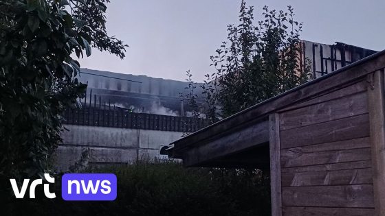 Uitslaande brand in hotel in Watou: 24 gasten geëvacueerd, veel schade aan hotel