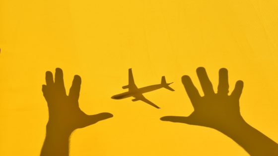 Here's how travel experts handle flight delays — and avoid them : NPR