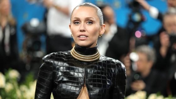 Miley Cyrus Pressured By Fans to Sing at Something Beautiful Premiere