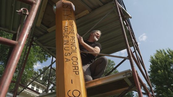 Minneapolis community to gather for annual giant pencil sharpening
