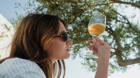 Research Reveals The Link Between White Wine & Cancer Risk
