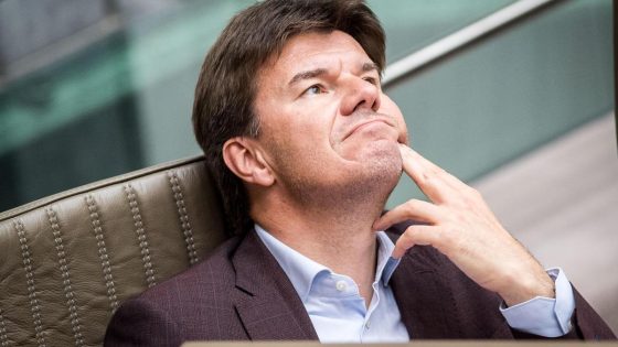 Open VLD verslikt zich in Brussels belangenconflict tegen hervorming werkloosheid