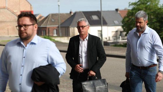 Parket overtuigd dat Tony Coonen topfunctie bij socialistische mutualiteit misbruikte: “Ze wilden 4,3 miljoen aan voordelen opstrijken” - De Standaard