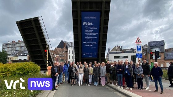 Poëzie bij het wachten: gedicht van Herman de Coninck onthuld aan gelijknamige brug in Mechelen