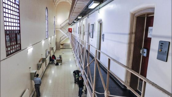 Onrust in gevangenis Mechelen na afschaffing wandeling gedetineerden, personeel gaat cellen niet meer in