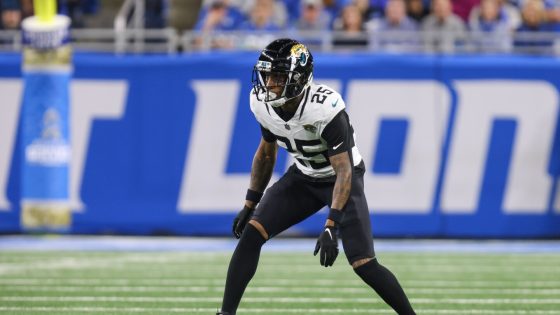 Ronald Darby informs Texans of his retirement