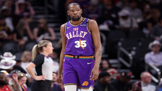 Suns trade Kevin Durant to Rockets for Jalen Green, Dillon Brooks, 1st-round pick: Sources