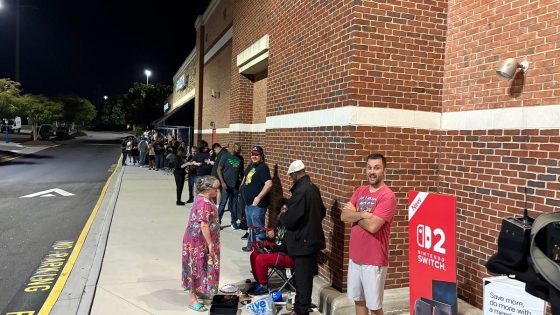 Hundreds stand in line for hours at Best Buy in Cary for midnight launch of Nintendo Switch 2 :: WRAL.com