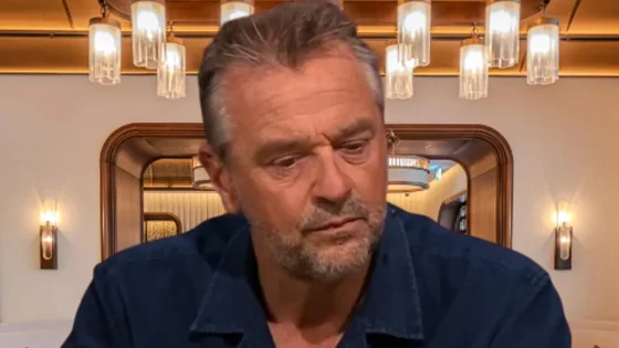 Stuntwerk: Tom Waes pakt plots uit met daverende verrassing - Offside
