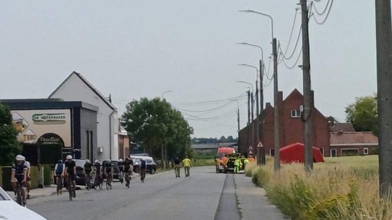Wielertoerist (76) overleden na aanrijding op een boogscheut van zijn woning - Nieuwsblad