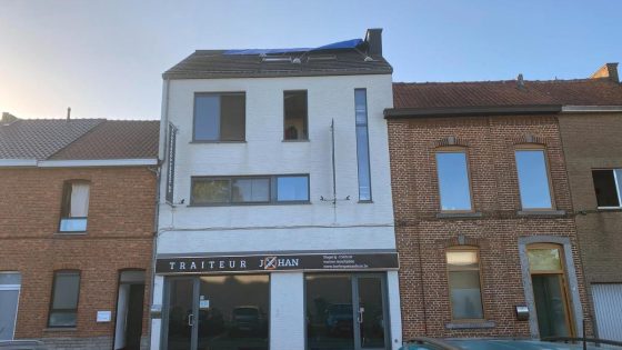 Twee huizen onbewoonbaar na brand in Truiense traiteurzaak: “Gelukkig hebben ze mijn kat kunnen redden”